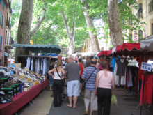 weekly market in Ceret
