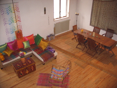 view of upstairs living/ dining room from mezzzanine